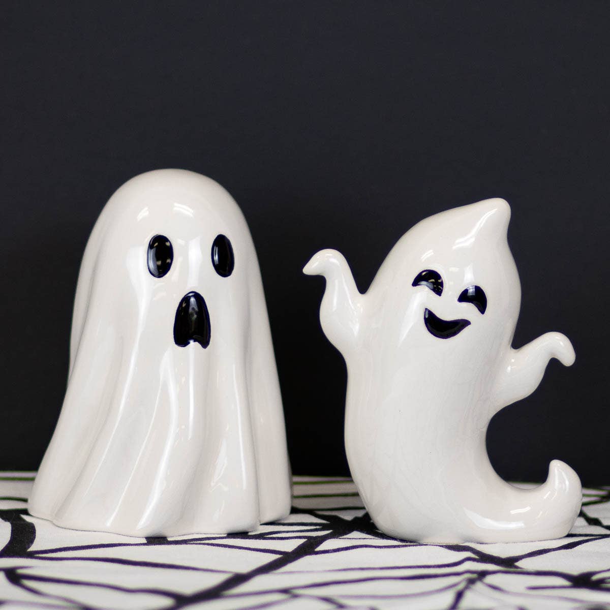 Casper Ghost Décor   White/Black   5"